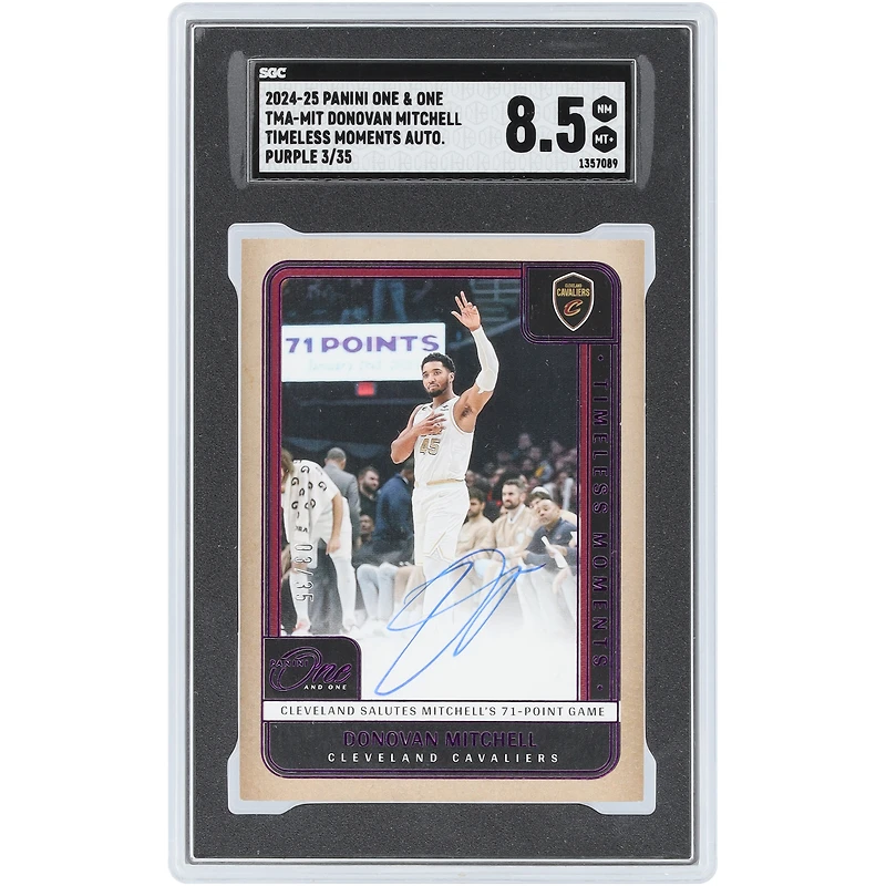 Carte autographiée de Donovan Mitchell (Cleveland Cavaliers) - Collection Panini One & One 2024-25, hommage au match à 71 points de Mitchell - Violette #TMA-MIT #3/35 - Authentifiée SGC - Note 8,5