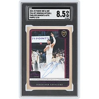 Carte autographiée de Donovan Mitchell (Cleveland Cavaliers) - Collection Panini One & One 2024-25, hommage au match à 71 points de Mitchell - Violette #TMA-MIT #3/35 - Authentifiée SGC - Note 8,5
