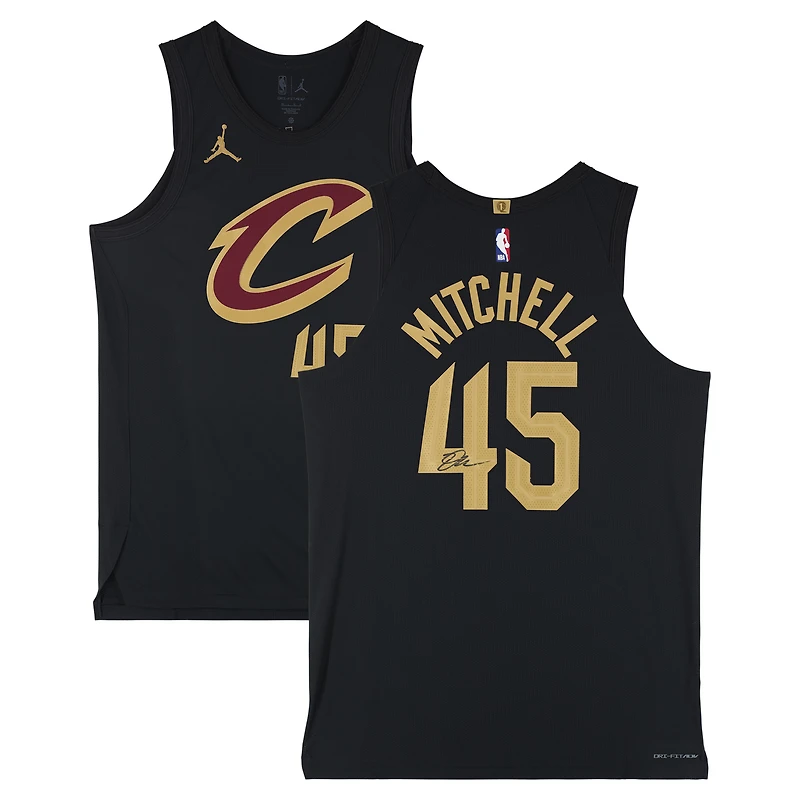 Maillot Nike noir authentique dédicacé par Donovan Mitchell des Cleveland Cavaliers