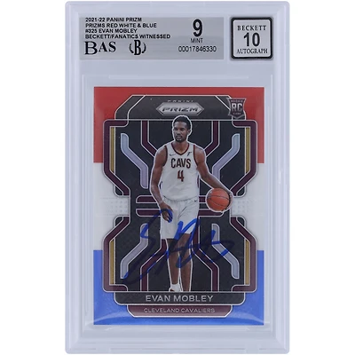 Carte de recrue autographiée 9/10 Panini Prizm rouge, blanc et bleu 2021-22 par Evan Mobley des Cleveland Cavaliers, Prizm n° 325, Beckett Fanatics, témoin