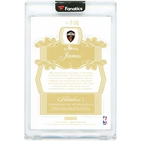 Carte LeBron James Cleveland Cavaliers 2017-18 Panini Flawless Tri-Color Game-Used Relic Gold #P-LBJ #10/10