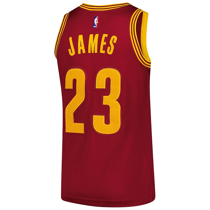 Maillot authentique Mitchell & Ness LeBron James Wine Cleveland Cavaliers Hardwood Classics 2015/16 pour homme