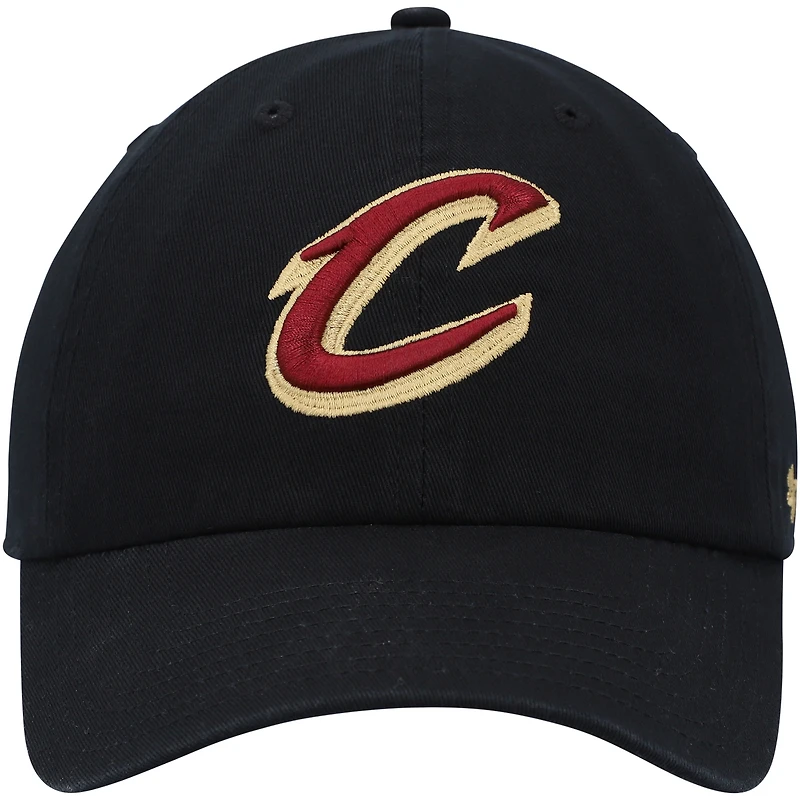 Casquette ajustable Cleveland Cavaliers Core Logo Clean Up noire pour homme, modèle 47