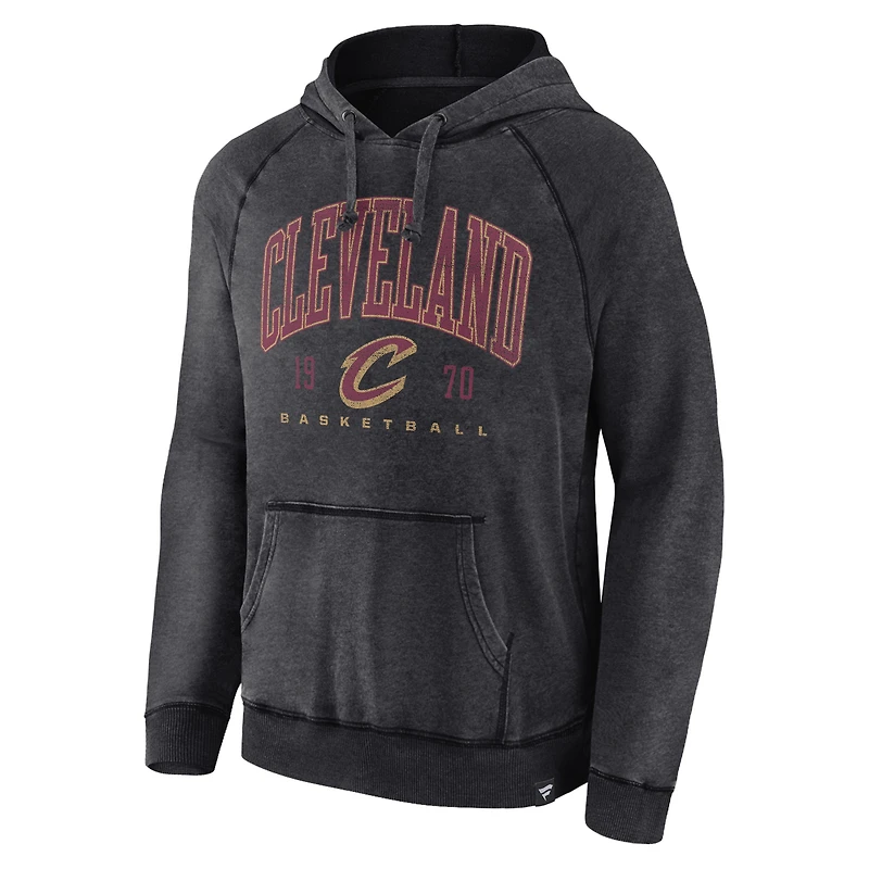 Sweat à capuche raglan pour hommes Fanatics Heather Charcoal Cleveland Cavaliers Foul Trouble Snow Wash