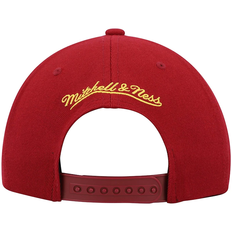 Men's Mitchell & Ness Wine/Gold Cleveland Cavaliers Team Two-Tone 2.0 Snapback Hat