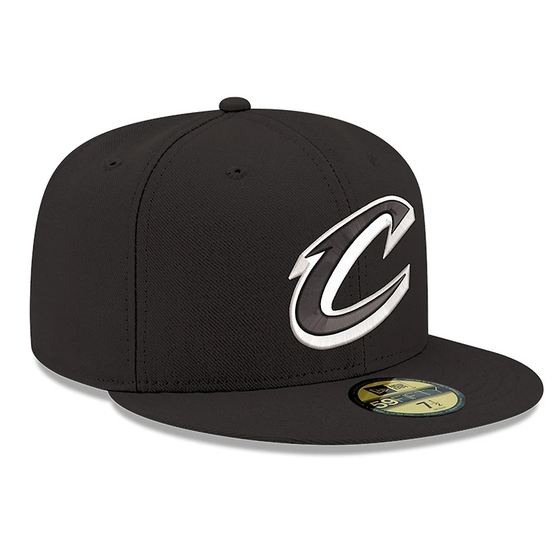Men's New Era Black/White Cleveland Cavaliers 59FIFTY Fitted Hat