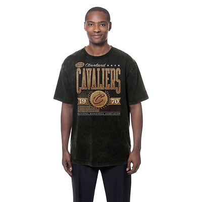 Men's New Era  Black Cleveland Cavaliers Oversized Throwback Collection Mineral Wash T-Shirt