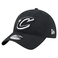 Casquette ajustable 9TWENTY noire New Era pour homme avec appliqué en tissu Cleveland Cavaliers