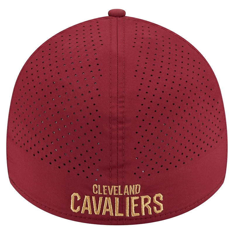 Casquette New Era Cleveland Cavaliers Featherweight Poly Rope Flex 39Thirty pour homme, couleur vin