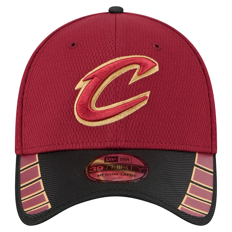 Casquette New Era 39THIRTY Flex pour homme, couleur vin, Cleveland Cavaliers