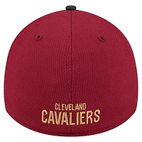 Casquette New Era 39THIRTY Flex pour homme, couleur vin, Cleveland Cavaliers