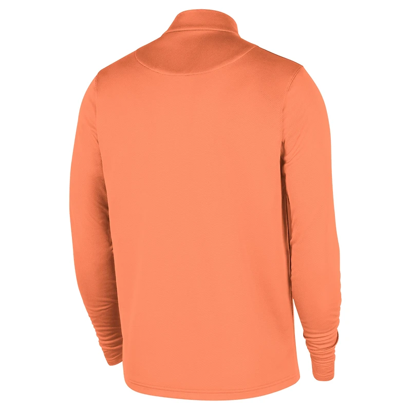 Pull Nike orange Cleveland Cavaliers 2025/26 City Edition Remix Authentic Coaches Dri-FIT à demi-zip pour homme