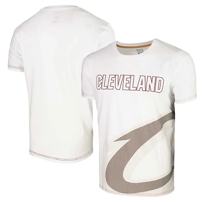 T-shirt unisexe avec tableau de bord des Cleveland Cavaliers Stadium Essentials, blanc
