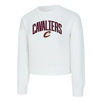 Women's Concepts Sport  White Cleveland Cavaliers Laney Chenille Cropped Long Sleeve T-Shirt