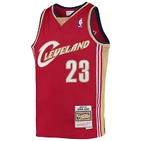 Jeunesse Mitchell & Ness LeBron James Wine Cleveland Cavaliers 2003-04 Hardwood Classics Swingman Jersey