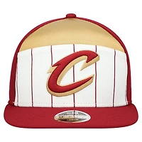 Casquette Snapback 9FIFTY à panneau fendu New Era Cleveland Cavaliers 2025 NBA Tip Off pour jeune, blanc/bordeaux