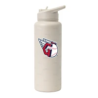 Bouteille désaltérante Logo Brands Cleveland Guardians Sand Ghost Quencher de 1 litre (34 oz).