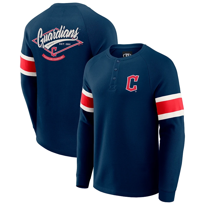 T-shirt Henley à manches longues et col raglan gaufré pour homme, collection Darius Rucker par Fanatics, bleu marine, Cleveland Guardians