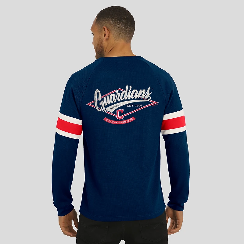 T-shirt Henley à manches longues et col raglan gaufré pour homme, collection Darius Rucker par Fanatics, bleu marine, Cleveland Guardians