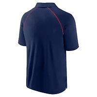 Polo raglan Strong Alone des Cleveland Guardians Fanatics pour hommes, bleu marine