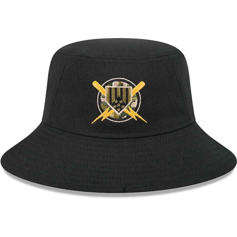 Bob New Era noir pour hommes des Cleveland Guardians 2024 Armed Forces Day
