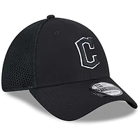 Men's New Era Cleveland Guardians Neo 39THIRTY Flex Hat