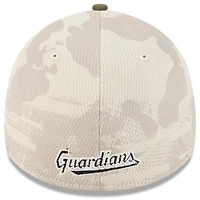 Men's New Era Light Beige/Olive Cleveland Guardians 2025 Armed Forces Day 39THIRTY Flex Hat