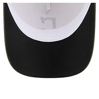 Casquette ajustable New Era 9FORTY M-Crown A-Frame pour homme, beige clair/olive, Cleveland Guardians 2025 Armed Forces Day