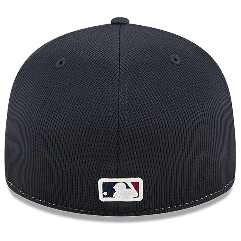 Casquette d'entraînement au bâton New Era 59FIFTY bleu marine/blanc City Connect des Cleveland Guardians pour homme