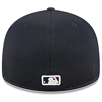 Casquette d'entraînement au bâton New Era 59FIFTY bleu marine/blanc City Connect des Cleveland Guardians pour homme