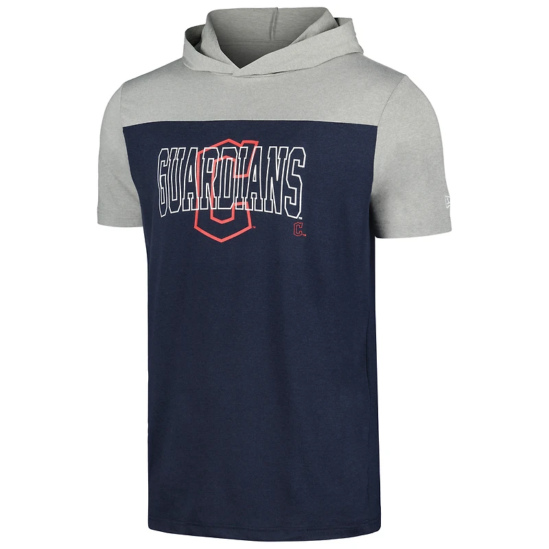 T-shirt à capuche brossé actif New Era pour hommes des Cleveland Guardians bleu marine