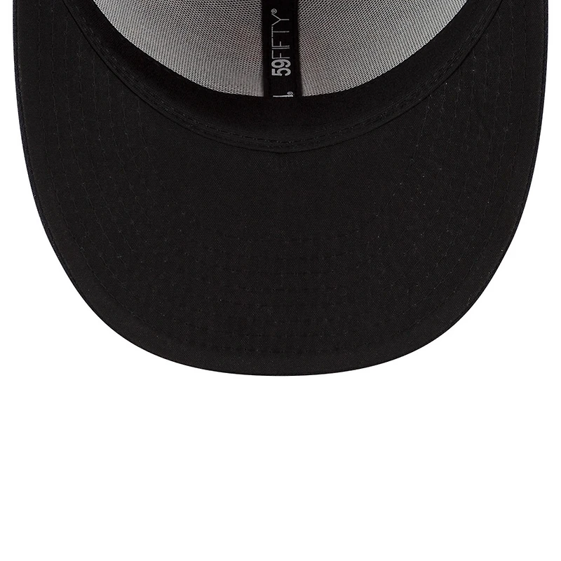Casquette ajustée New Era 59FIFTY pour homme, coloris marine Cleveland Guardians Authentic Collection On-Field Road Low Profile