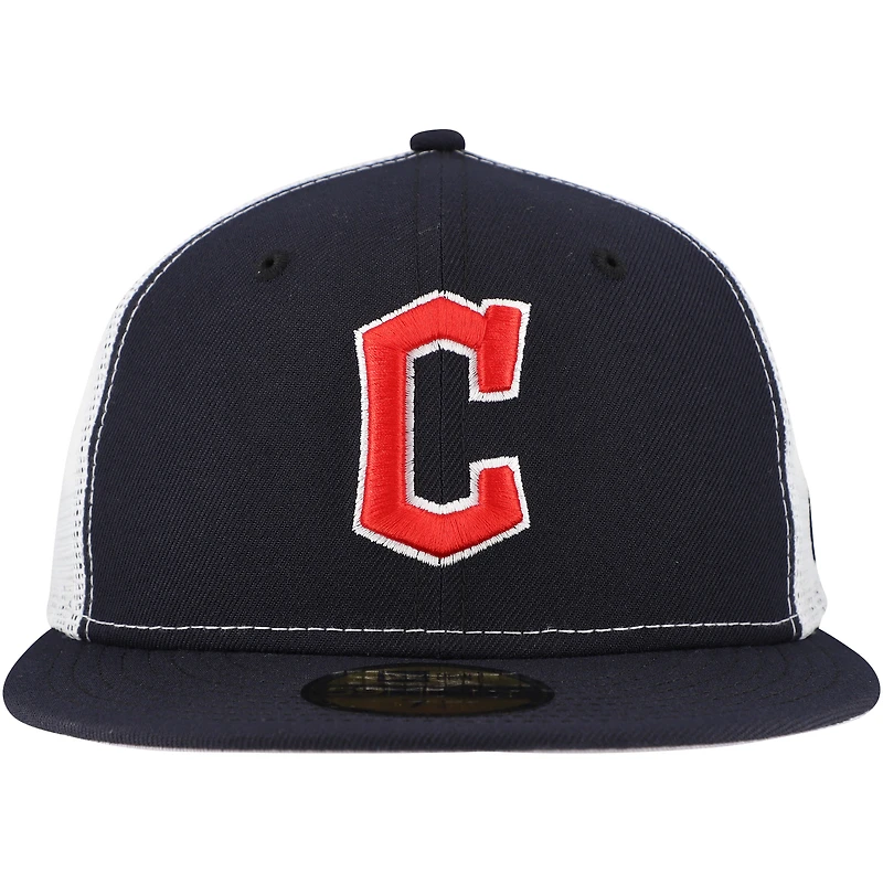 Men's New Era Navy Cleveland Guardians Team Color 59FIFTY Trucker Fitted Hat
