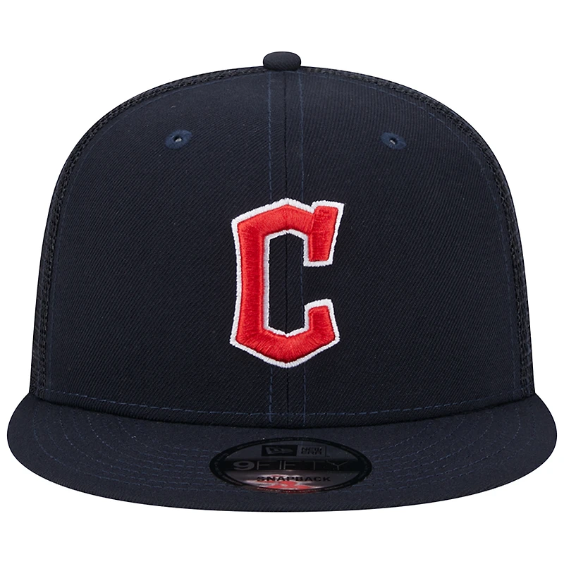 Men's New Era Navy Cleveland Guardians Team Color Trucker 9FIFTY Snapback Hat