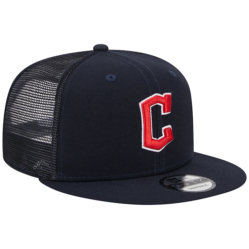 Men's New Era Navy Cleveland Guardians Team Color Trucker 9FIFTY Snapback Hat