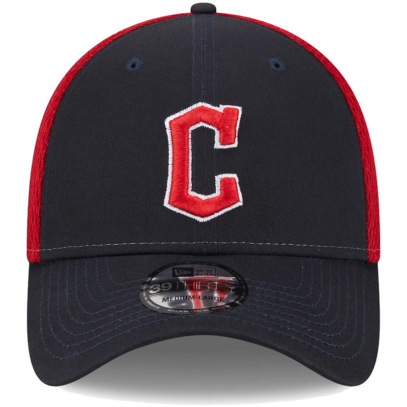 Men's New Era Navy Cleveland Guardians Team Neo 39THIRTY Flex Hat