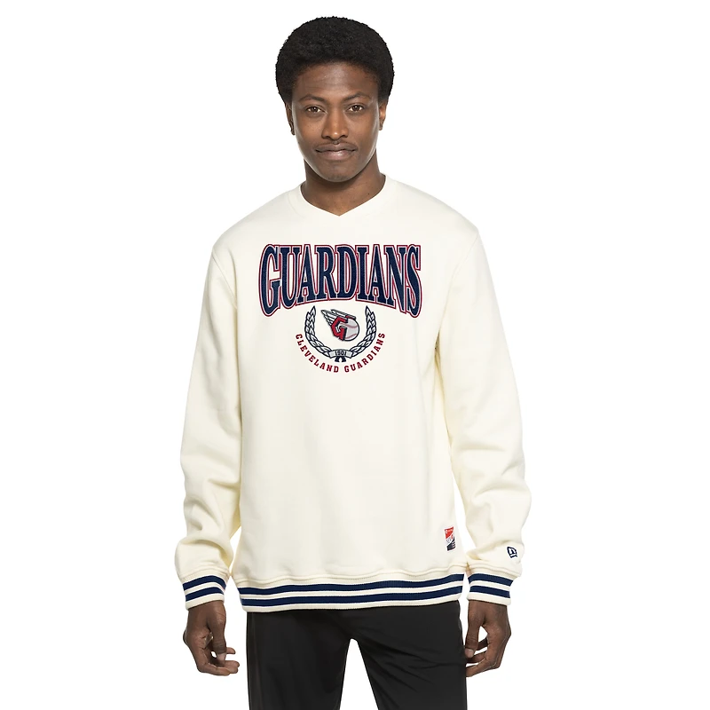 Sweat-shirt rétro New Era blanc Cleveland Guardians pour homme