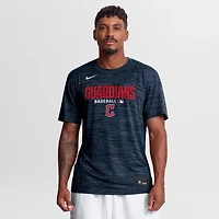T-shirt Nike Velocity Dri-FIT pour homme, collection authentique Cleveland Guardians, bleu marine