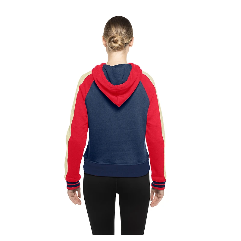 Sweat à capuche court manches raglan bleu marine Cleveland Guardians Cooperstown Collection pour femme New Era