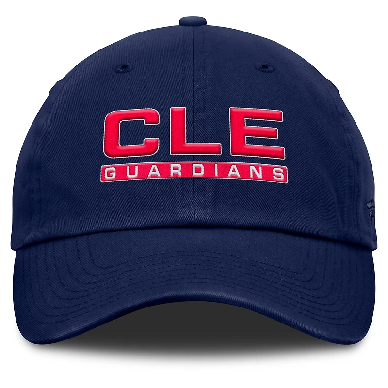 Casquette ajustable Fly Out bleu marine pour femme de la marque Fanatics Cleveland Guardians