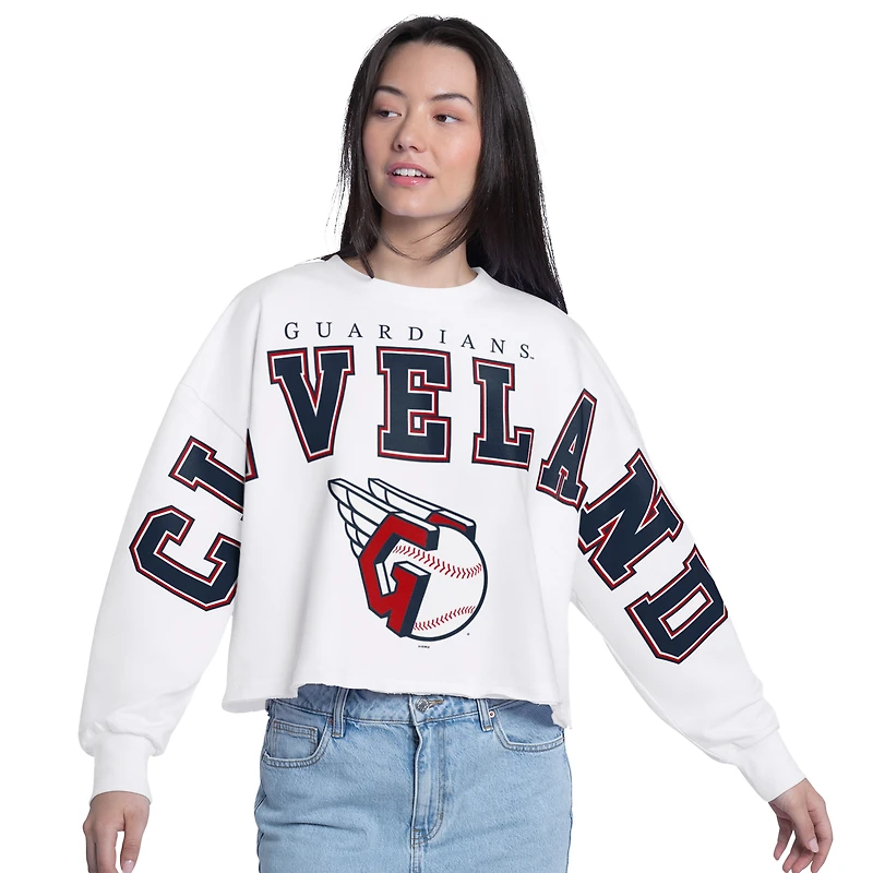 Sweat-shirt court G-III 4Her pour femme par Carl Banks, blanc, Cleveland Guardians Bleachers
