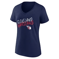 T-shirt à col en V personnalisé avec nom et numéro Cleveland Guardians Hustle pour femme, bleu marine