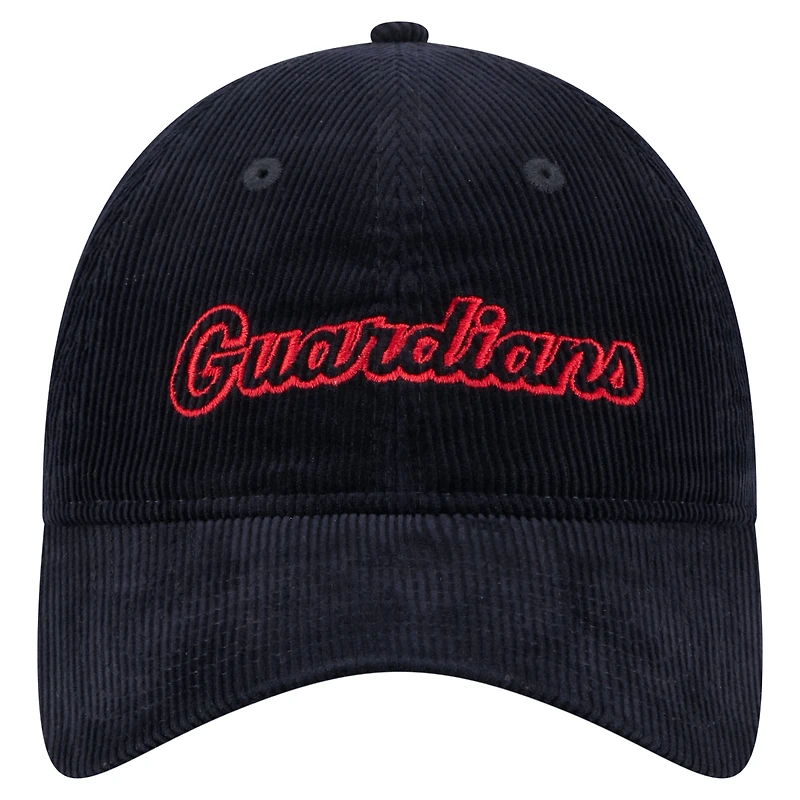Casquette ajustable Cleveland Guardians 9TWENTY en velours côtelé bleu marine New Era pour femme