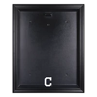 Vitrine de présentation du maillot avec logo encadré noir des Cleveland Indians