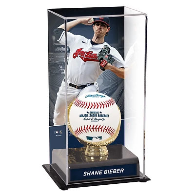 Vitrine de présentation des gants dorés des Cleveland Indians de Shane Bieber avec image