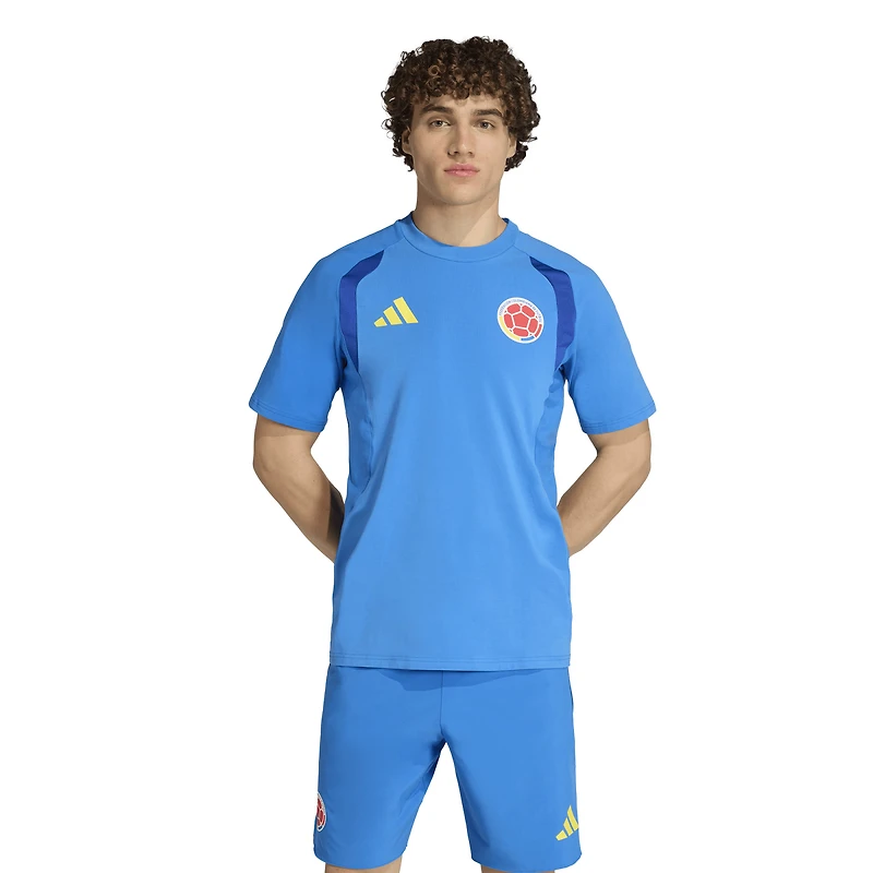 T-shirt de voyage adidas bleu pour homme, équipe nationale Colombie, FIFA x Coupe du Monde Tiro