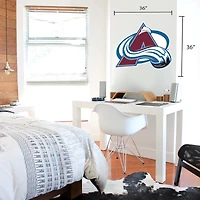 Avalanche du Colorado - Sticker mural en vinyle de repositionnement d'équipe 36'' x 36''