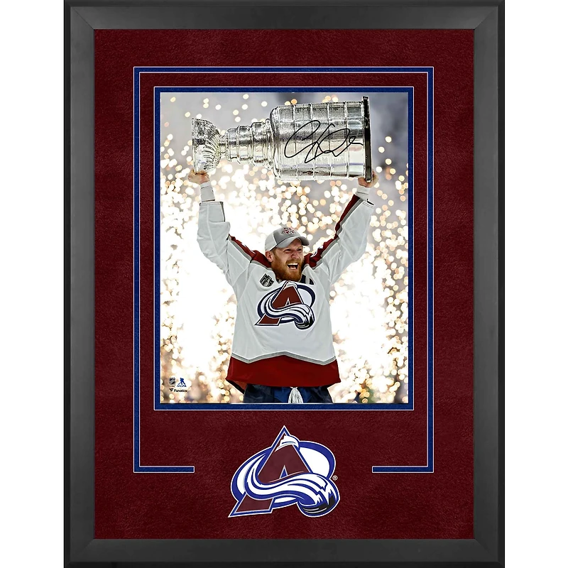 Photographie encadrée de luxe autographiée par Gabriel Landeskog Colorado Avalanche, champion de la Coupe Stanley 2022, 16" x 20"