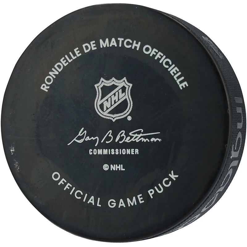 Rondelle de match officielle autographiée par Martin Necas Colorado Avalanche