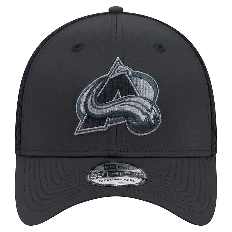 Men's New Era Black Colorado Avalanche Blackout 39THIRTY Flex Fit Hat